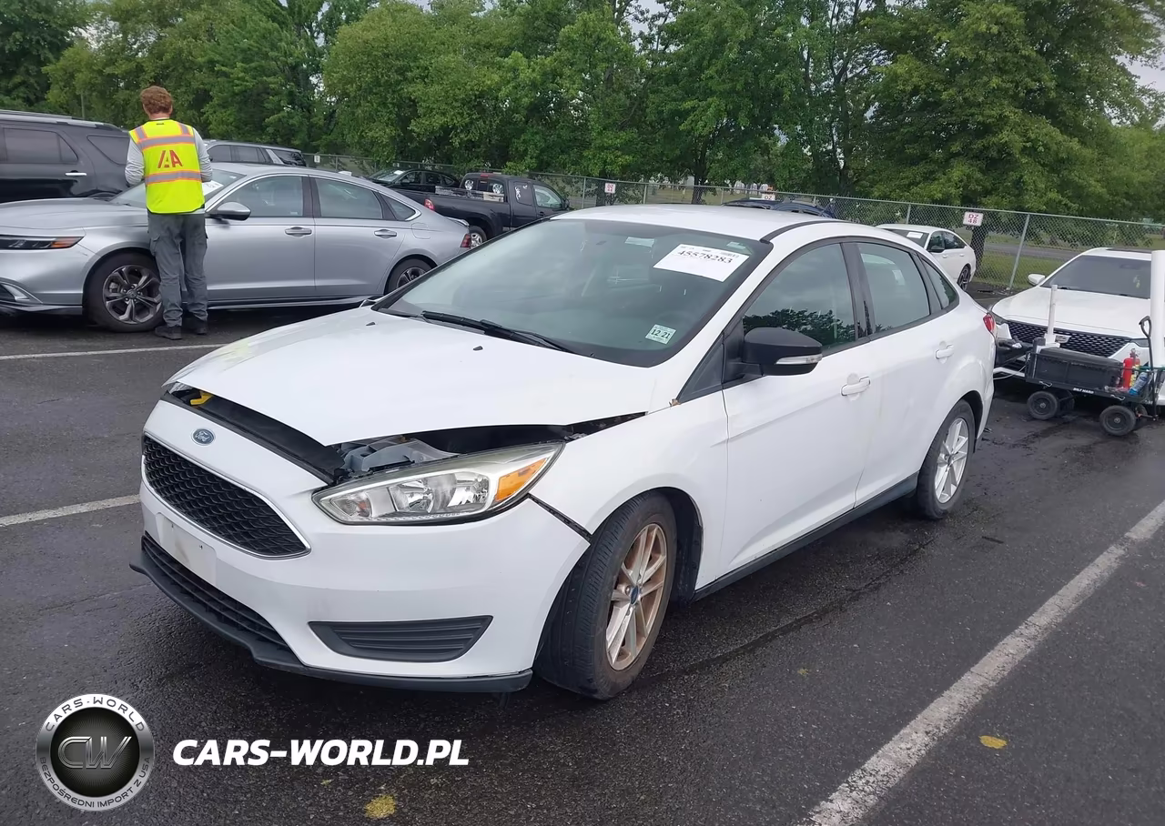 2016 Ford Focus Se VIN:1FADP3F24GL381406 - 2