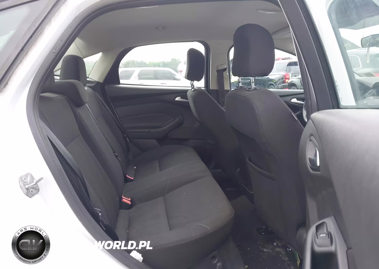 2016 Ford Focus Se VIN:1FADP3F24GL381406 - 8