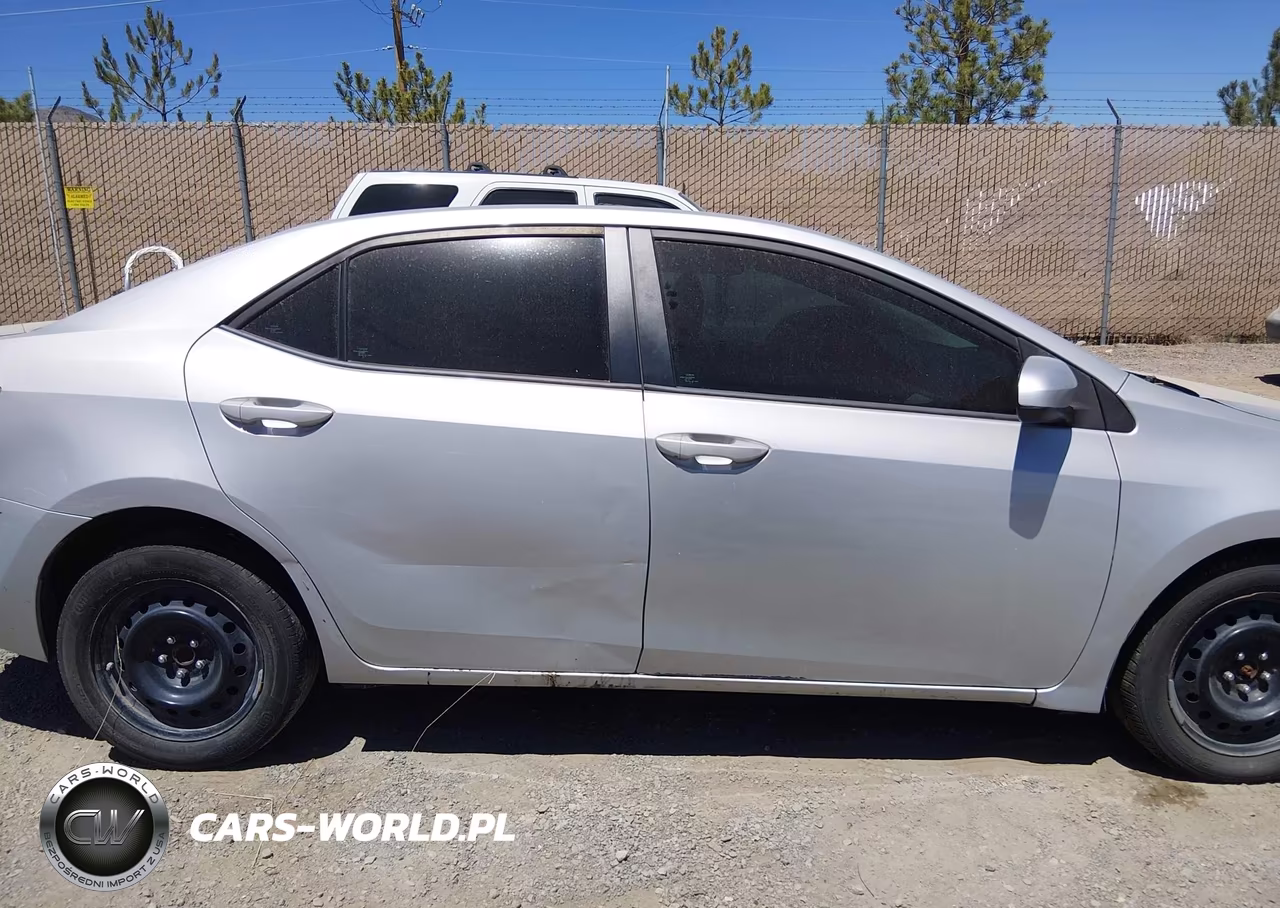 2016 Toyota Corolla Le VIN:5YFBURHE9GP450831 - 13