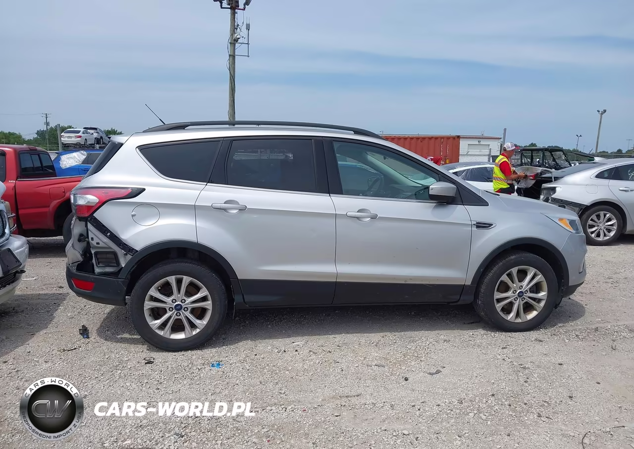 2018 Ford Escape Se VIN:1FMCU9GD7JUA86735 - 13
