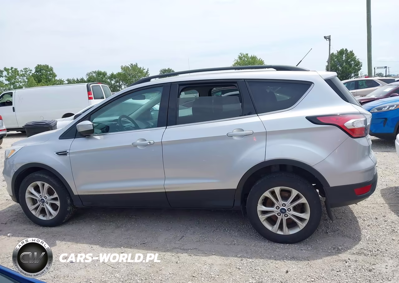 2018 Ford Escape Se VIN:1FMCU9GD7JUA86735 - 14