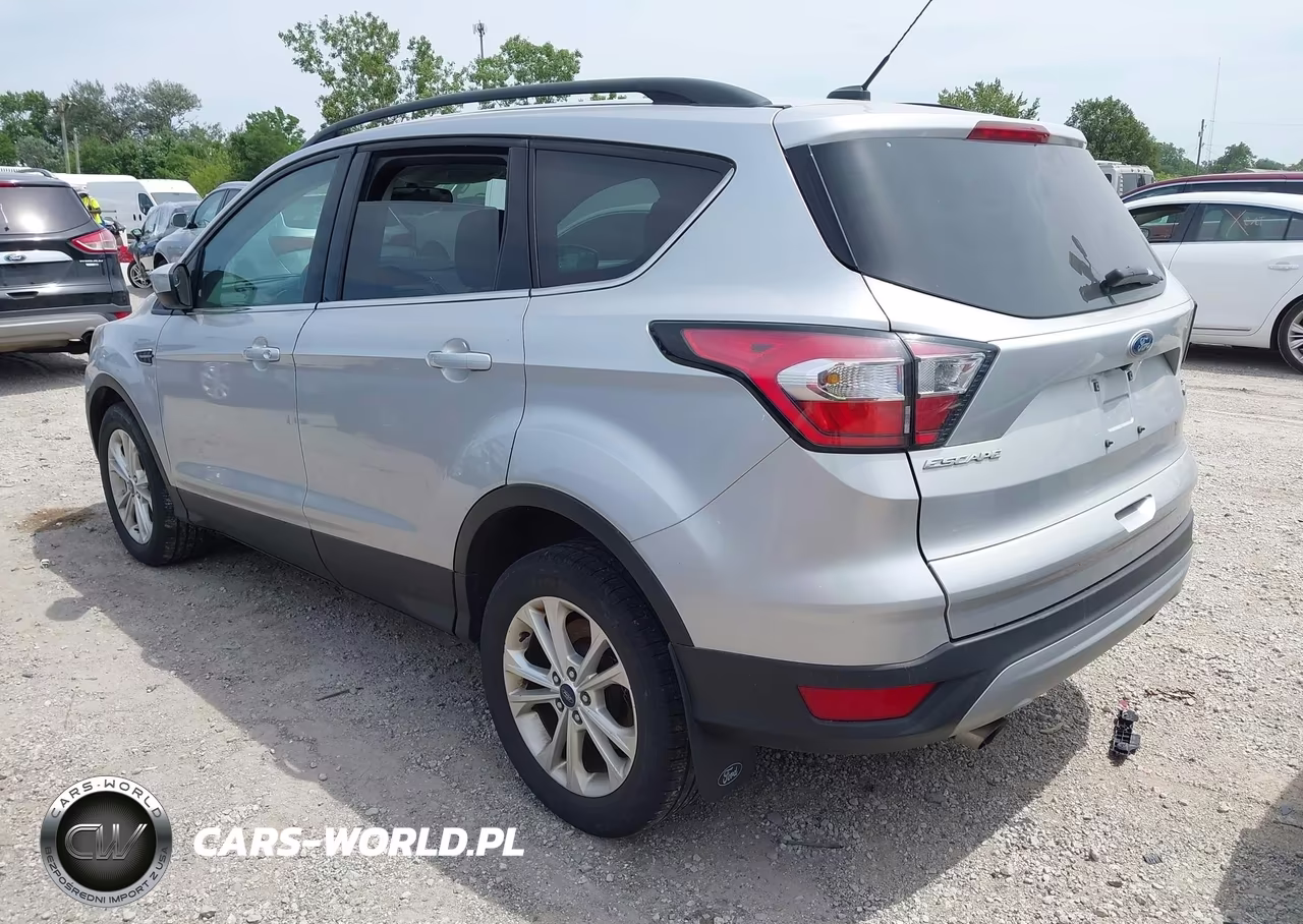2018 Ford Escape Se VIN:1FMCU9GD7JUA86735 - 3