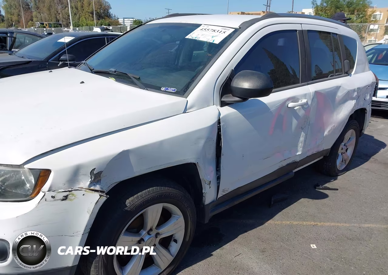 2014 Jeep Compass Sport VIN:1C4NJCBA9ED651699 - 6