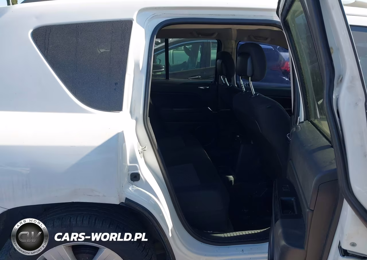 2014 Jeep Compass Sport VIN:1C4NJCBA9ED651699 - 8