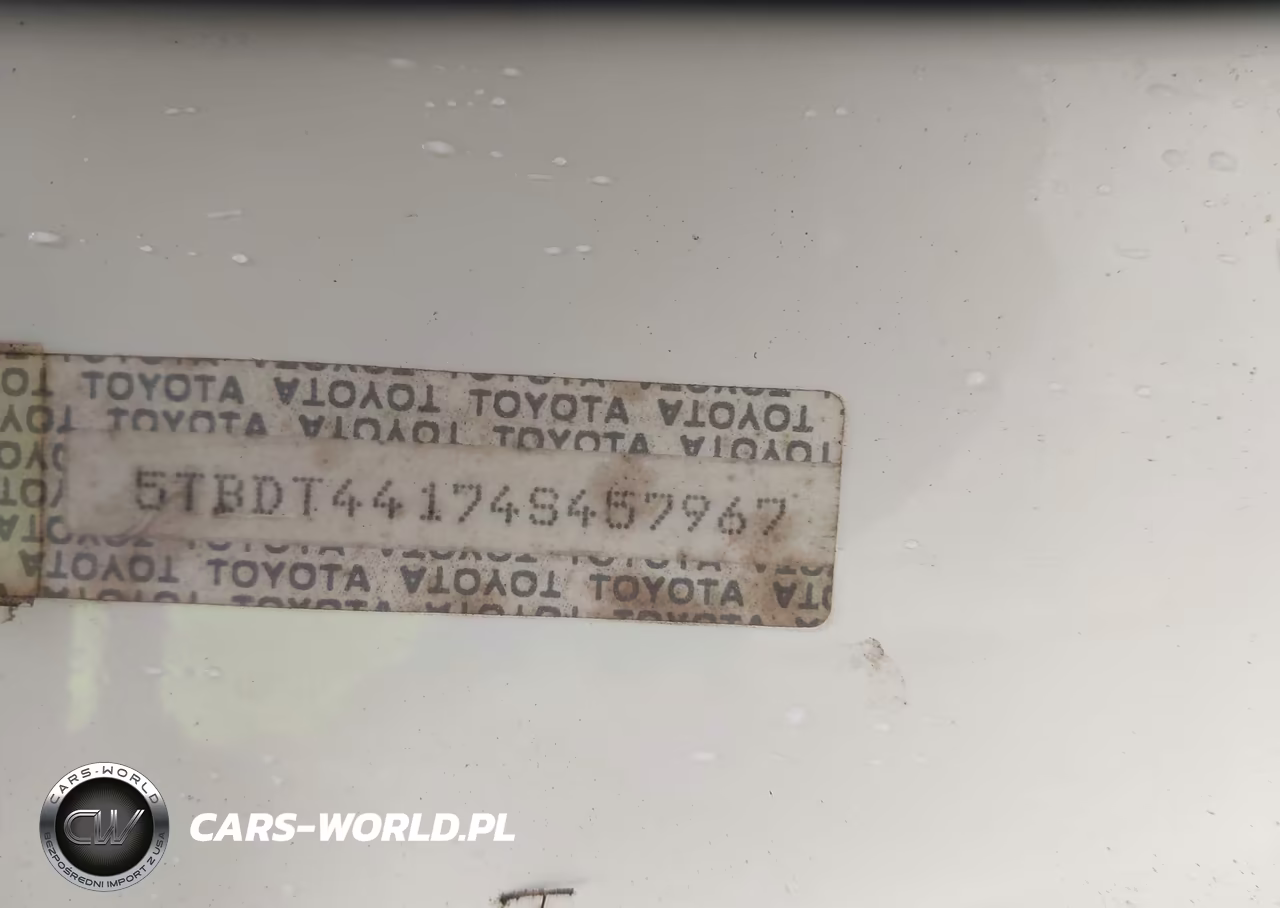 2004 Toyota Tundra Sr5 V8 VIN:5TBDT44174S457967 - 9