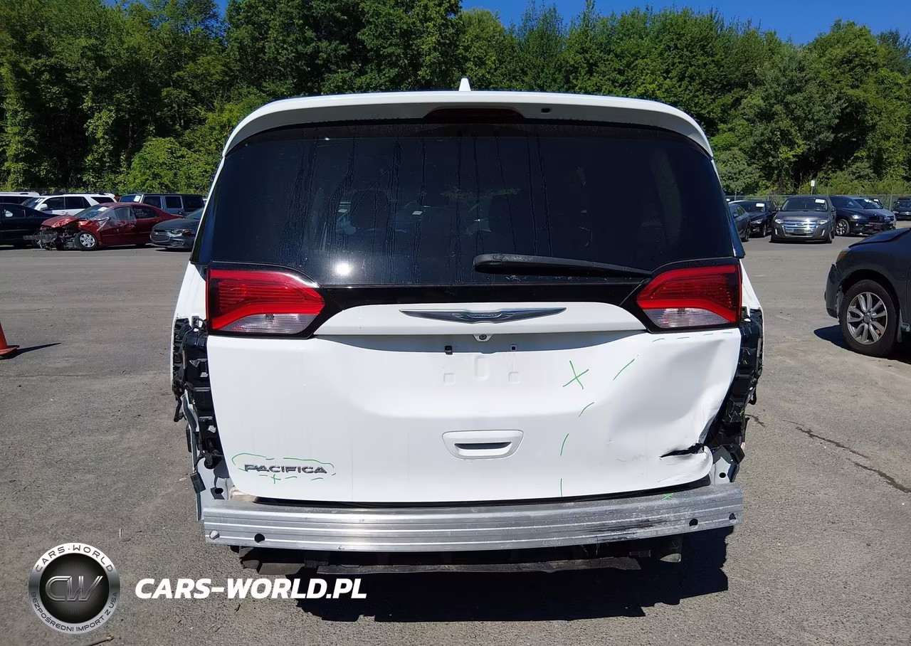 2017 Chrysler Pacifica Touring-L VIN:2C4RC1BG6HR524401 - 17