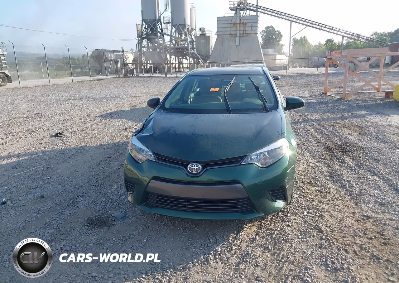 2015 Toyota Corolla Le VIN:2T1BURHEXFC472352 - 12