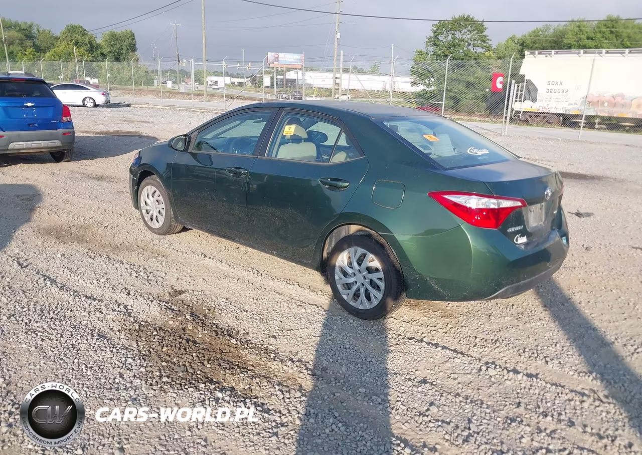 2015 Toyota Corolla Le VIN:2T1BURHEXFC472352 - 3