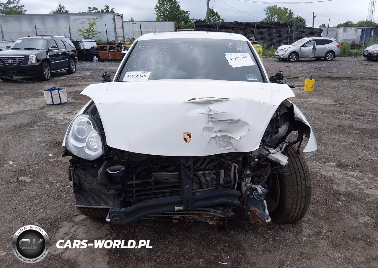 2015 Porsche Cayenne E-Hybrid S VIN:WP1AE2A25FLA52876 - 17