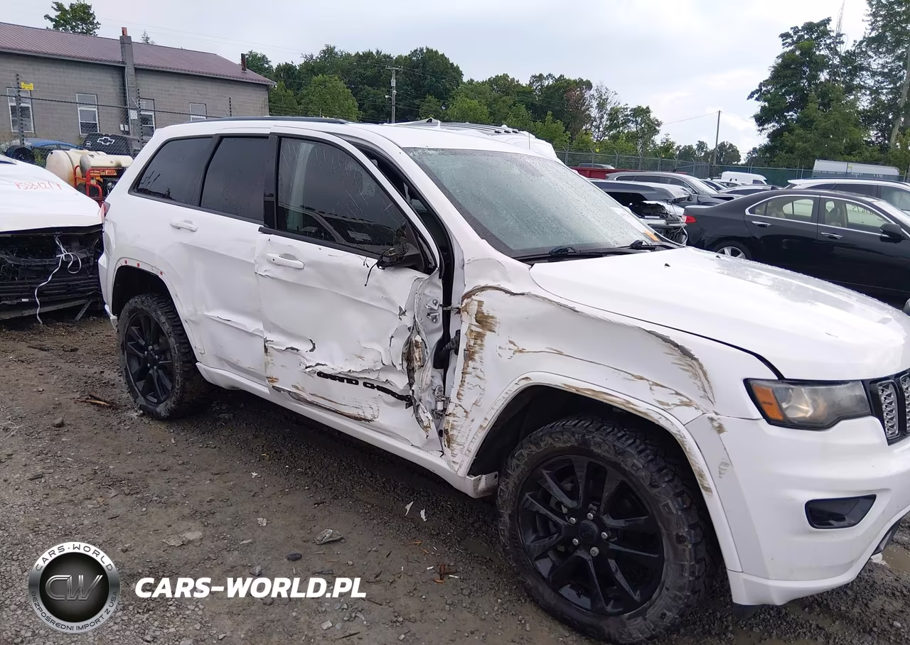 2018 Jeep Grand Cherokee Altitude 4X4 VIN:1C4RJFAG4JC180487 - 6