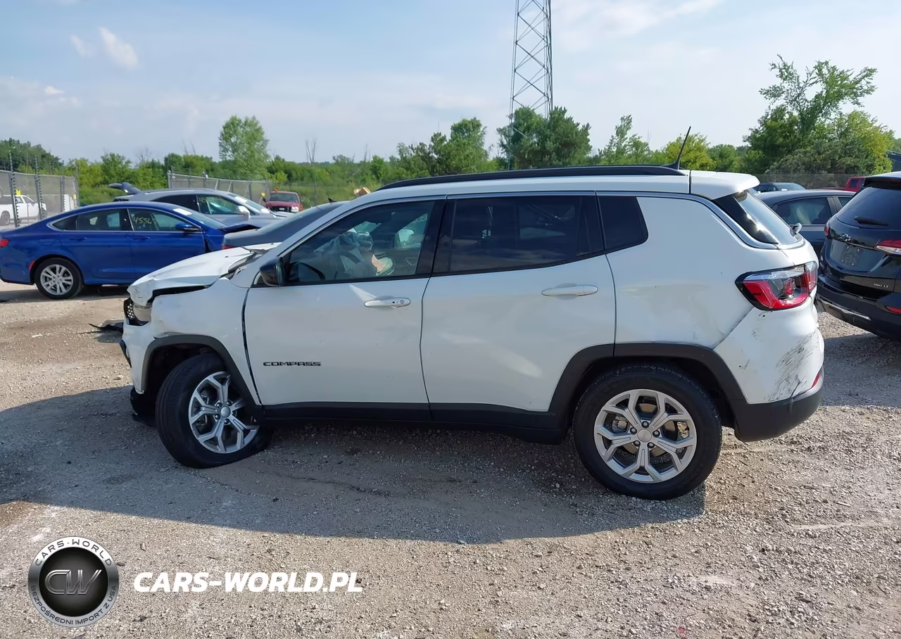 2024 Jeep Compass Latitude 4X4 VIN:3C4NJDBN1RT117038 - 14