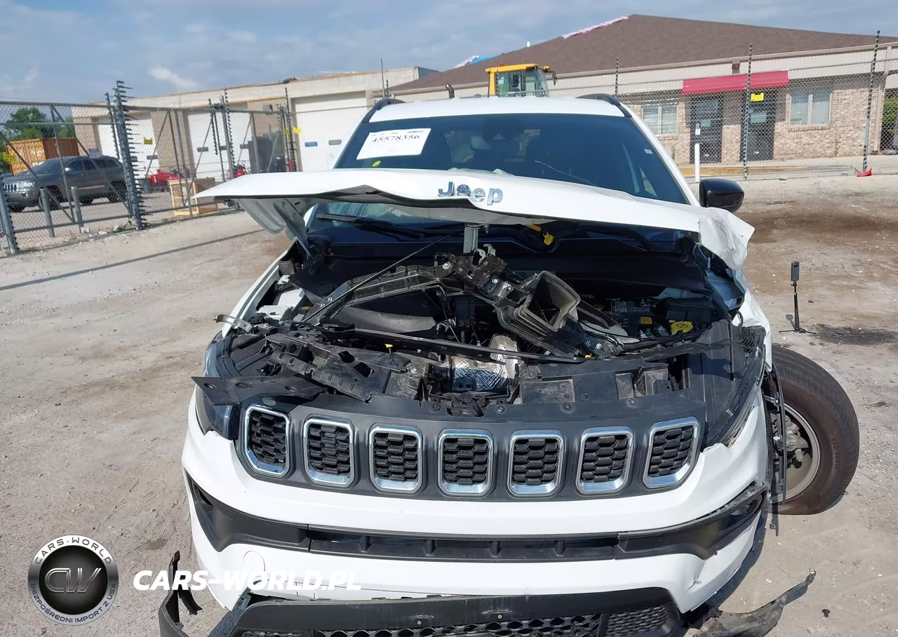 2024 Jeep Compass Latitude 4X4 VIN:3C4NJDBN1RT117038 - 6