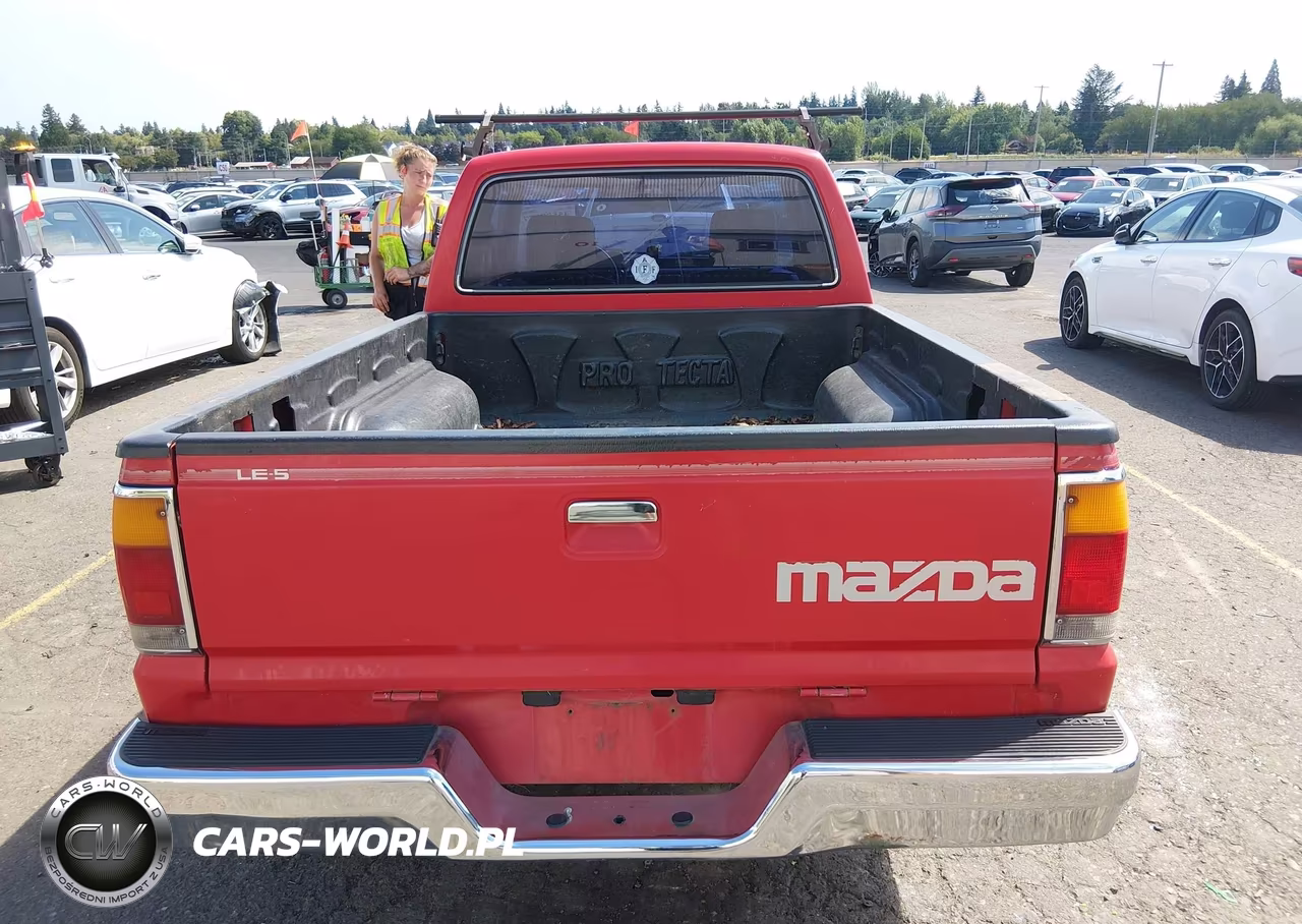 1990 Mazda B2200 Cab Plus VIN:JM2UF3130L0865805 - 17