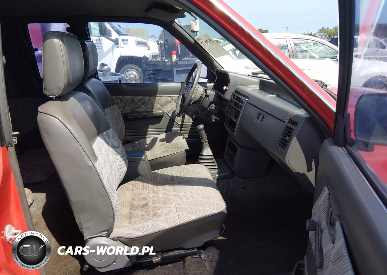 1990 Mazda B2200 Cab Plus VIN:JM2UF3130L0865805 - 5