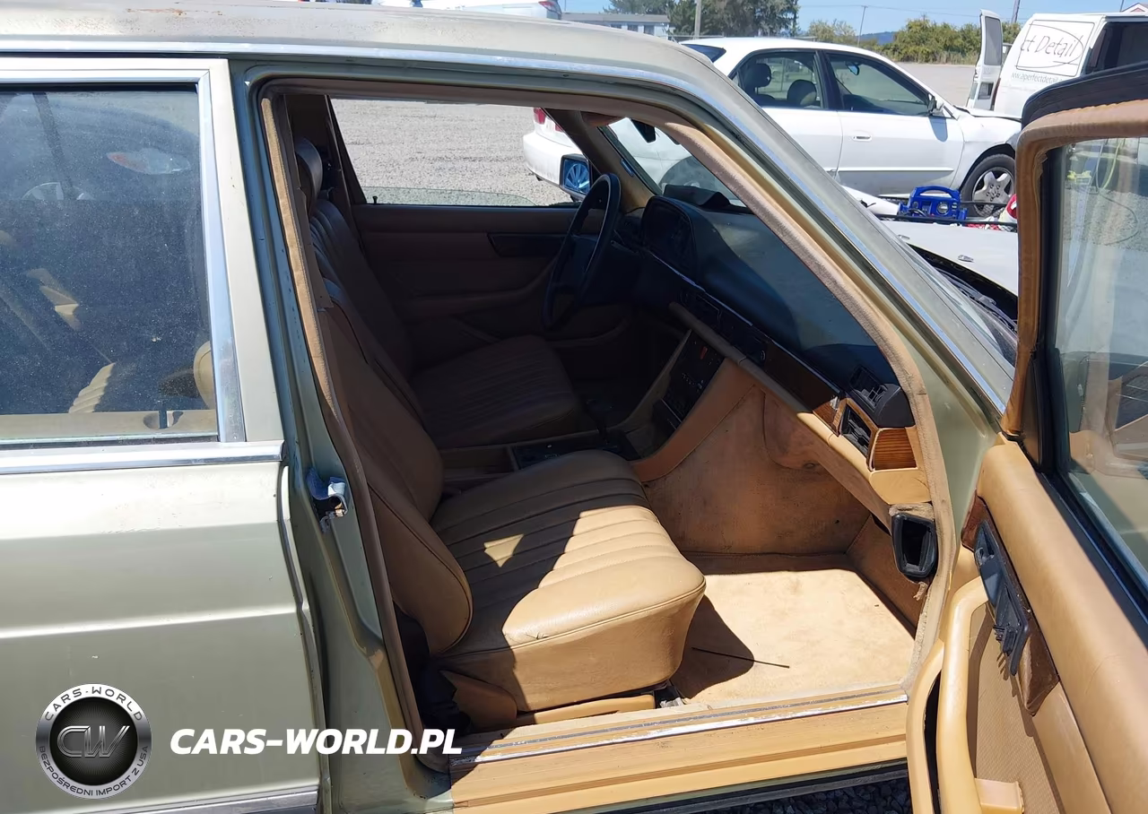 1982 Mercedes-Benz 300 Sd VIN:WDBCB20A4CB016351 - 5