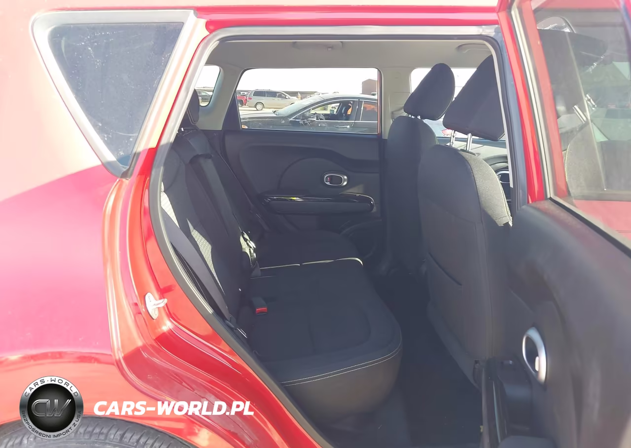 2015 Kia Soul + VIN:KNDJP3A57F7758560 - 8