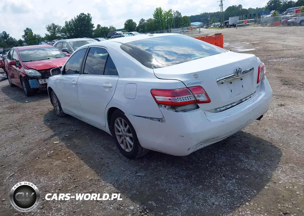 2011 Toyota Camry Xle VIN:4T1BF3EK6BU629112 - 3