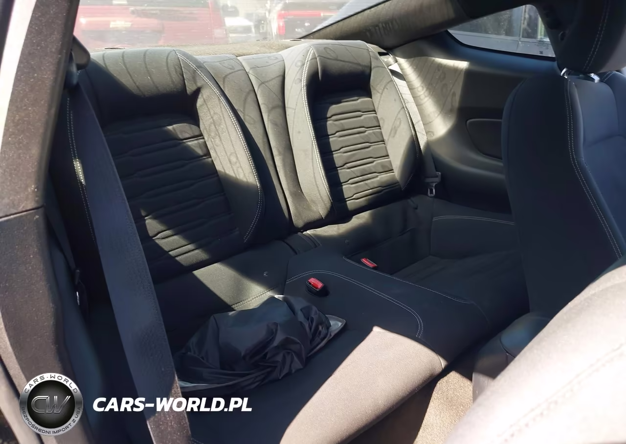 2016 Ford Mustang Ecoboost VIN:1FA6P8TH2G5230471 - 8