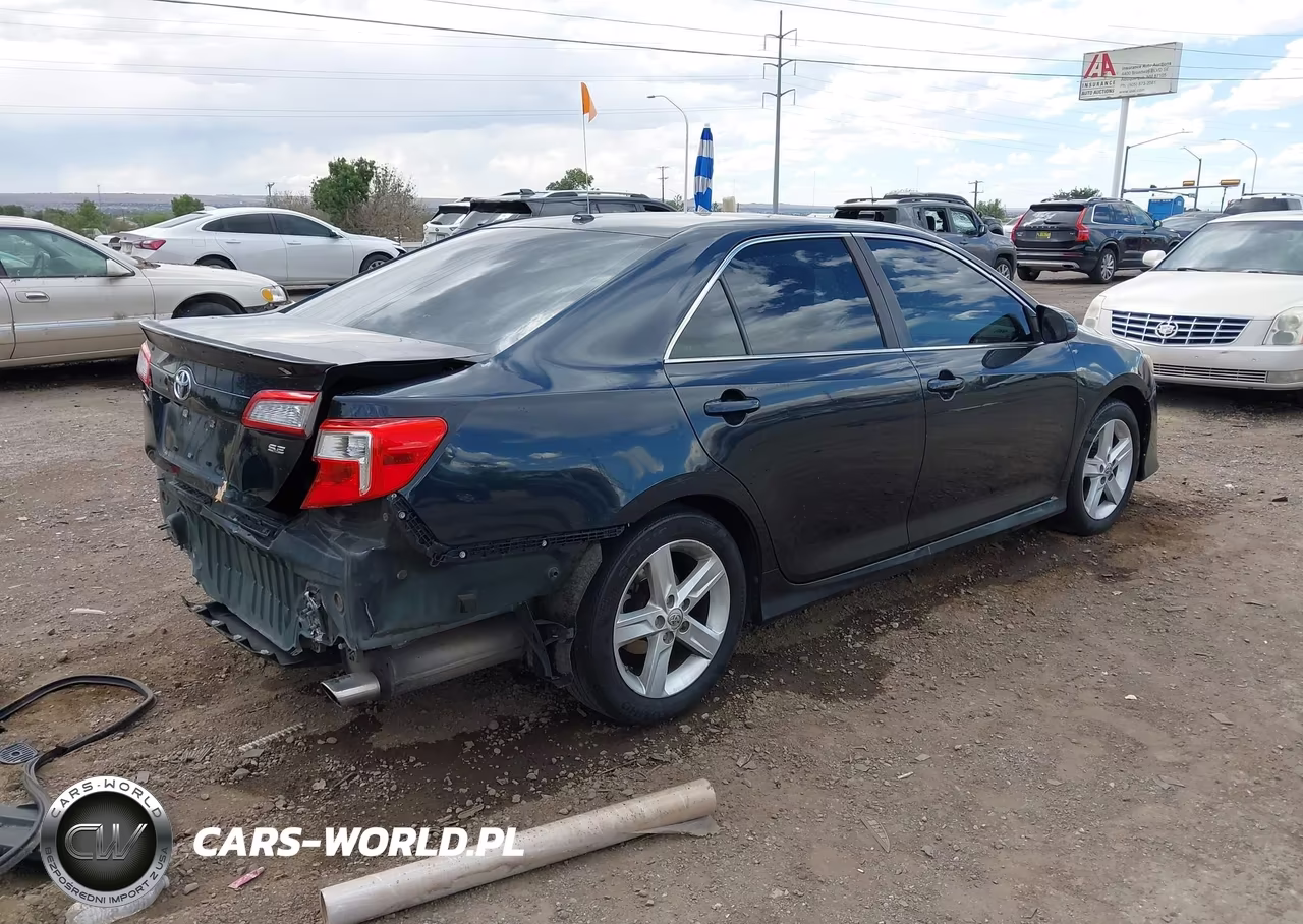 2014 Toyota Camry Se VIN:4T1BF1FKXEU328186 - 4