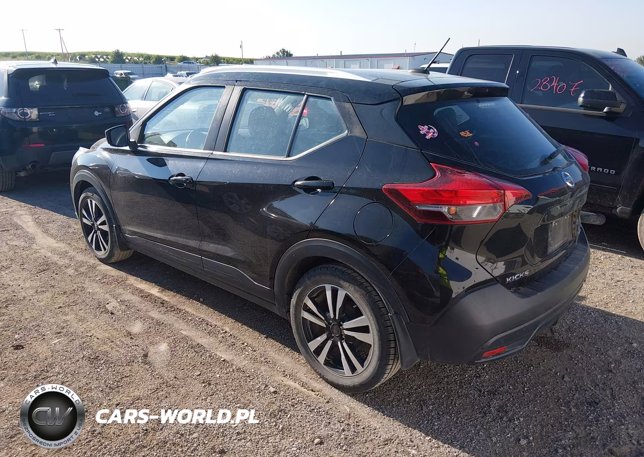 2018 Nissan Kicks Sv VIN:3N1CP5CUXJL544212 - 3