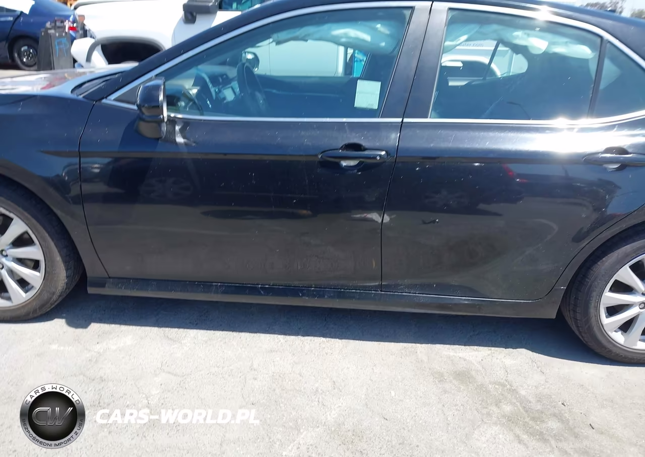 2019 Toyota Camry Le VIN:4T1B11HK2KU789793 - 14
