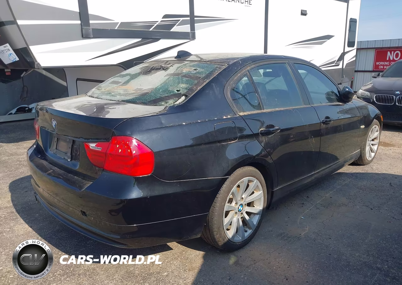 2011 BMW 328I VIN:WBAPH7C56BA801808 - 4