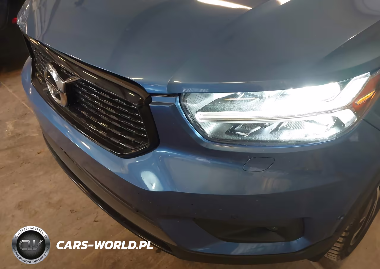 2019 Volvo Xc40 T5 R-Design VIN:YV4162UM7K2120118 - 18