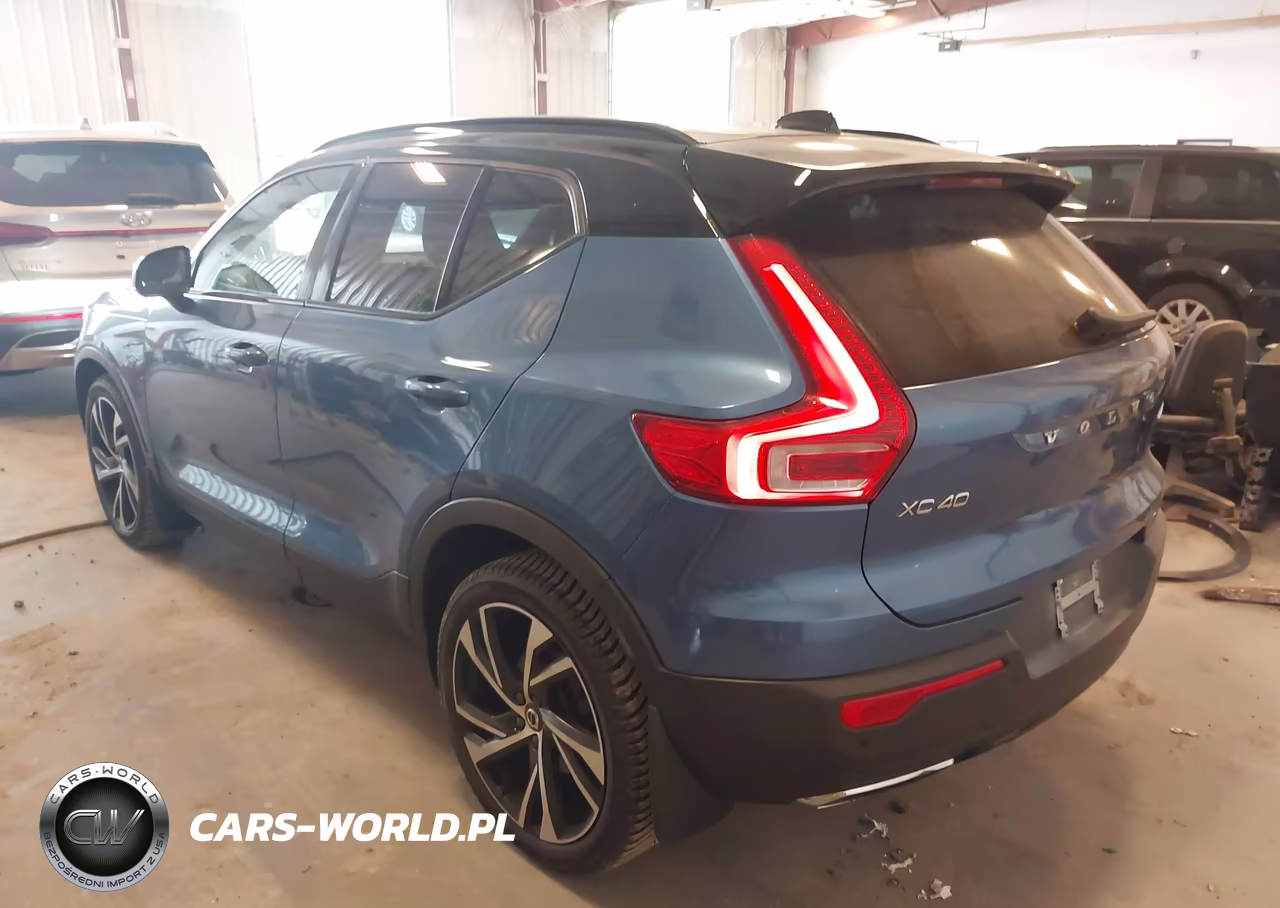 2019 Volvo Xc40 T5 R-Design VIN:YV4162UM7K2120118 - 3