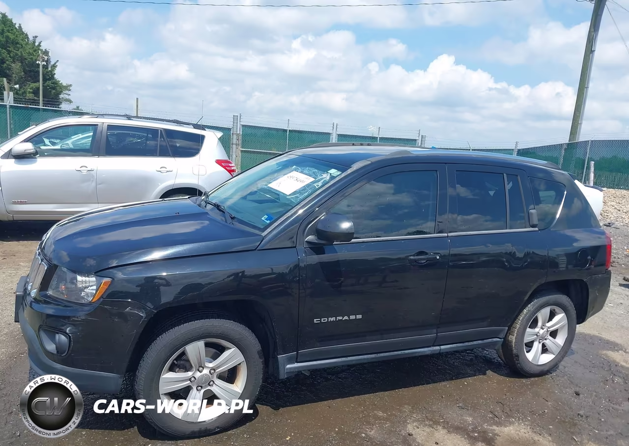 2015 Jeep Compass Sport VIN:1C4NJDBB6FD114790 - 14