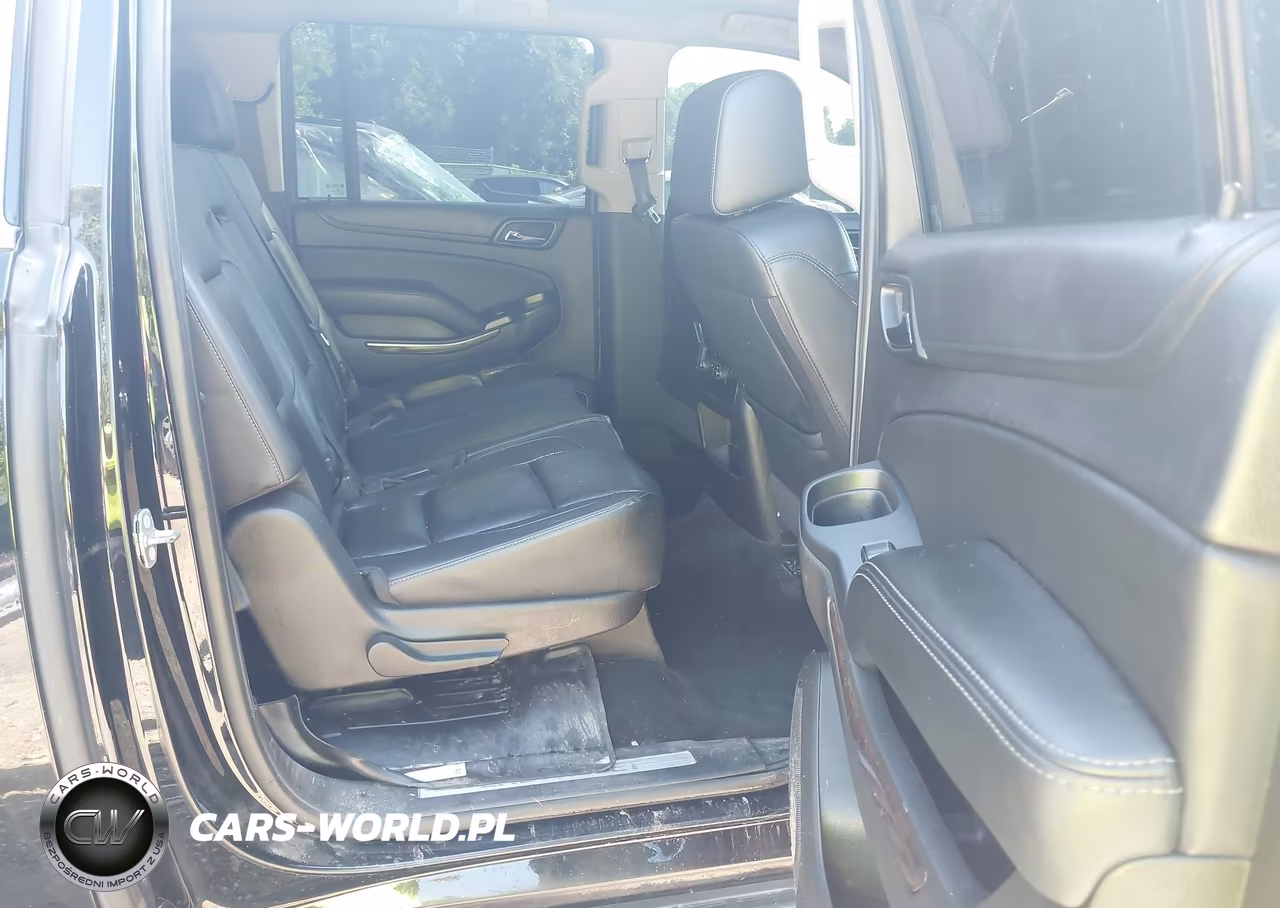 2018 Chevrolet Suburban Lt VIN:1GNSKHKC5JR110894 - 8