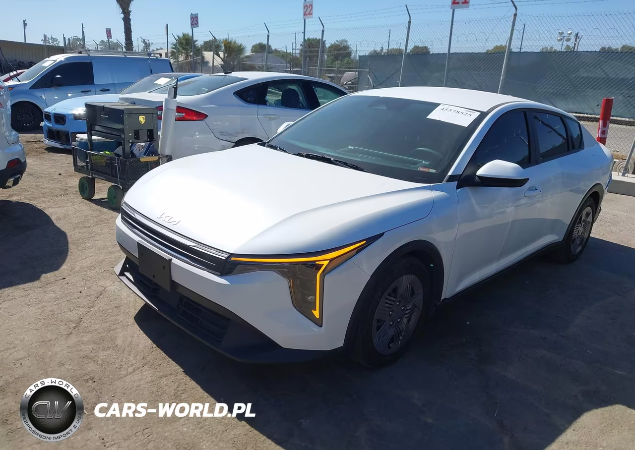2025 Kia K4 Lx VIN:3KPFT4DE8SE145585 - 2