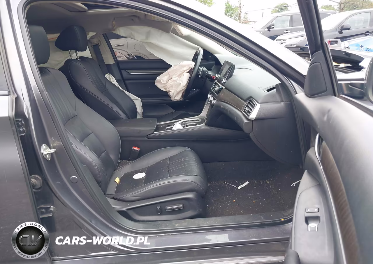 2019 Honda Accord Hybrid Touring VIN:1HGCV3F98KA006522 - 5
