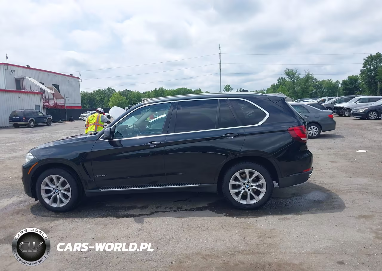 2015 BMW X5 xDrive35I VIN:5UXKR0C53F0P06716 - 14