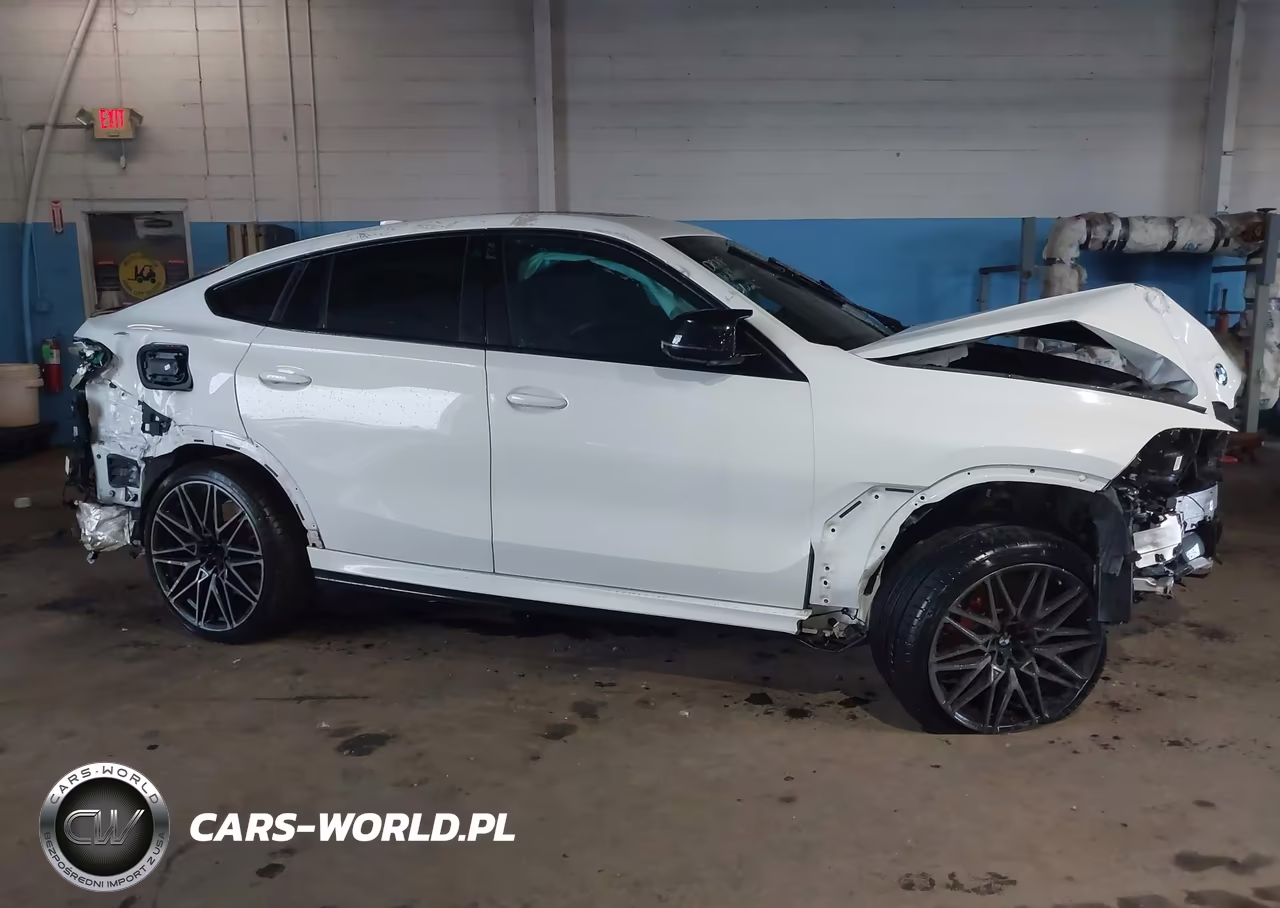 2022 BMW X6 M VIN:5YMCY0C0XN9L06327 - 14
