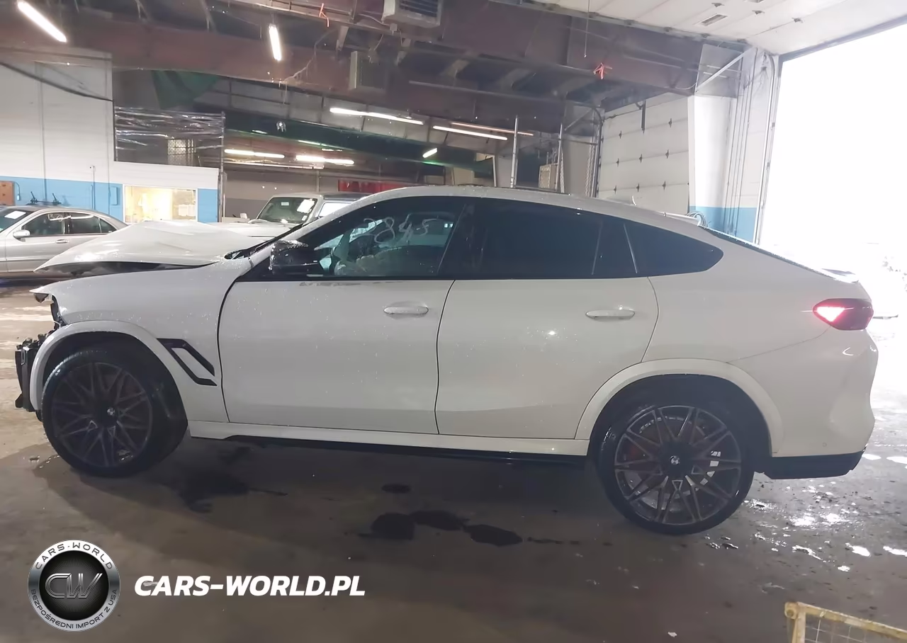 2022 BMW X6 M VIN:5YMCY0C0XN9L06327 - 15