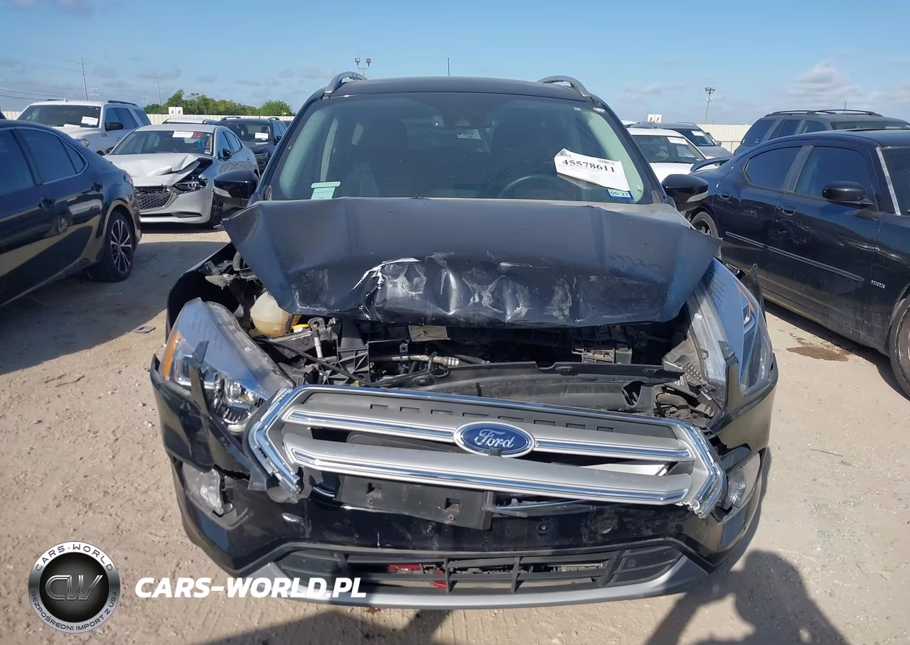 2019 Ford Escape Titanium VIN:1FMCU0J95KUB57044 - 13