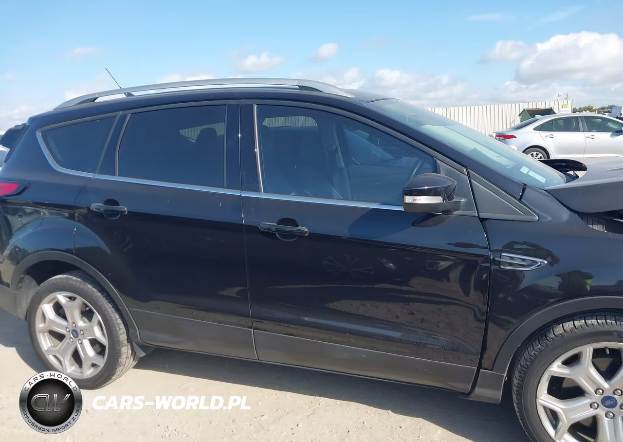 2019 Ford Escape Titanium VIN:1FMCU0J95KUB57044 - 14