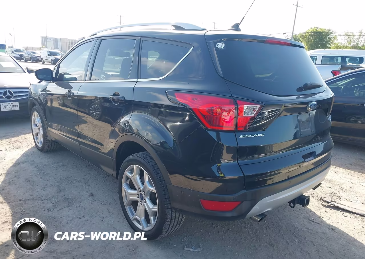 2019 Ford Escape Titanium VIN:1FMCU0J95KUB57044 - 3