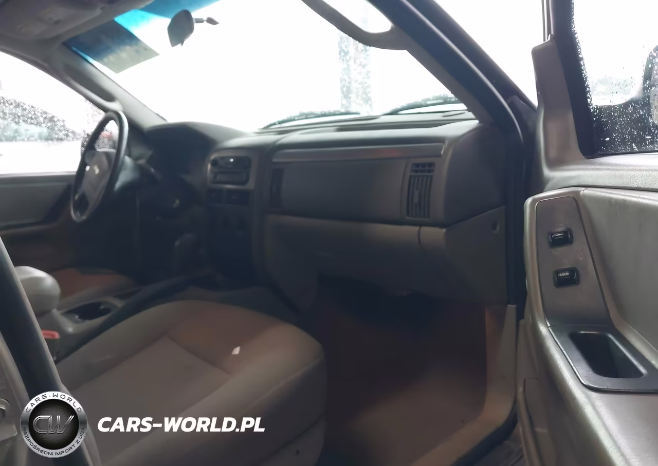2002 Jeep Grand Cherokee Laredo VIN:1J4GX48S02C301466 - 5