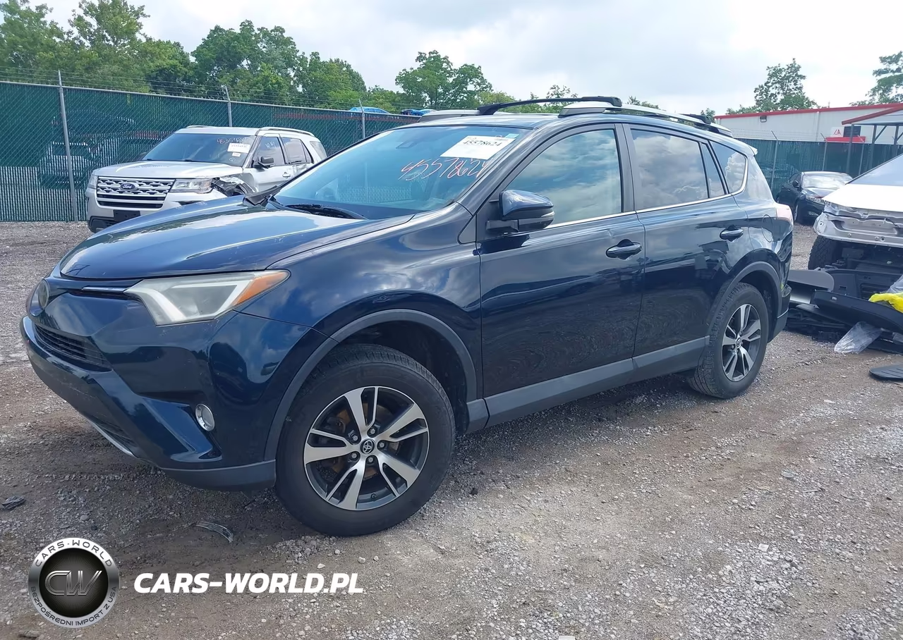 2017 Toyota Rav4 Xle VIN:2T3RFREV9HW679160 - 2