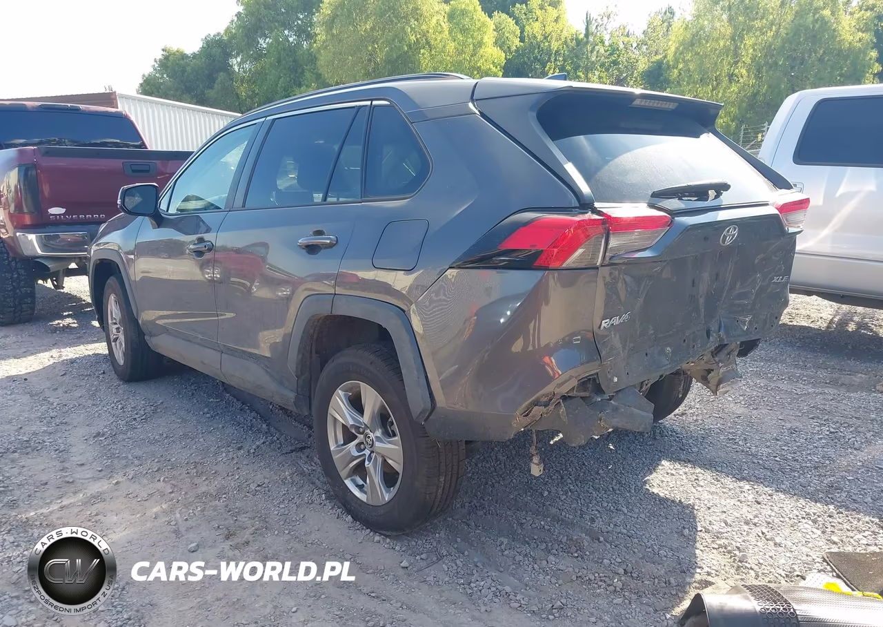2023 Toyota Rav4 Xle VIN:2T3W1RFV9PW250440 - 3