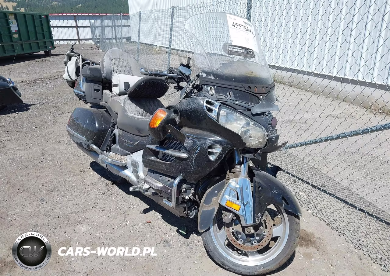 2004 Honda Gl1800