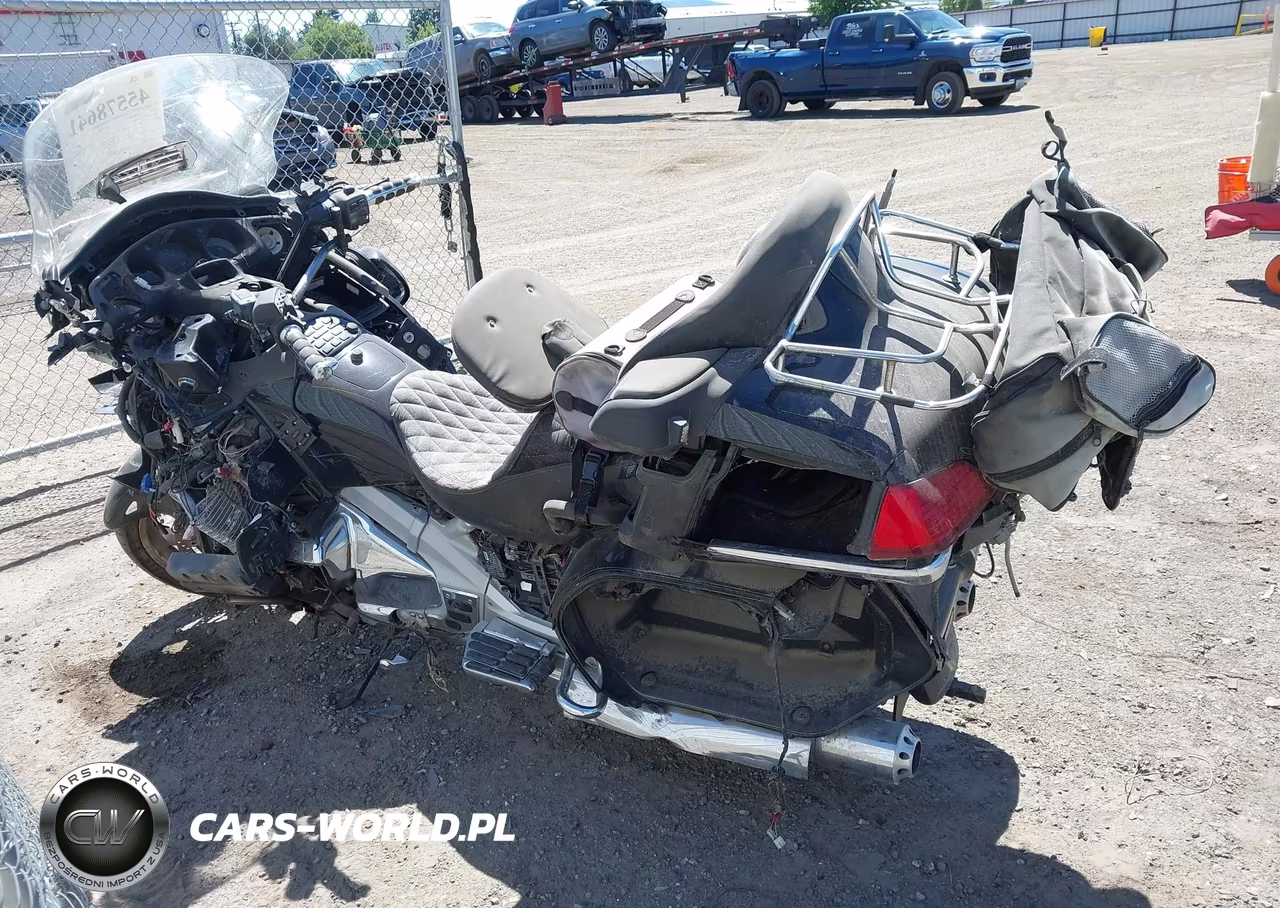 2004 Honda Gl1800 VIN:1HFSC47054A307523 - 2