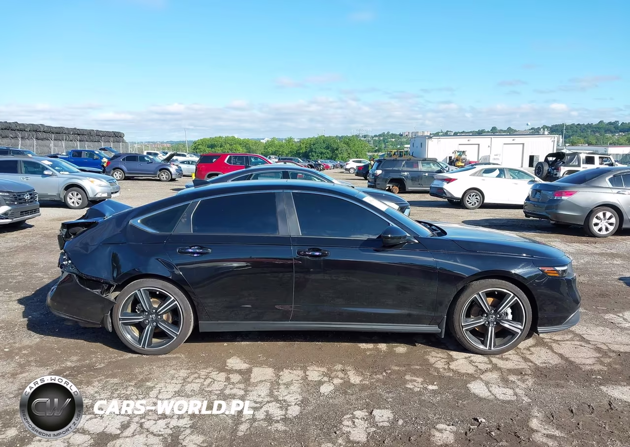 2025 Honda Accord Hybrid Sport VIN:1HGCY2F50SA089295 - 13