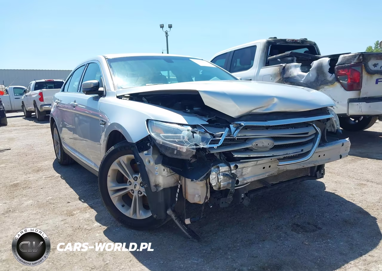 2017 Ford Taurus Sel