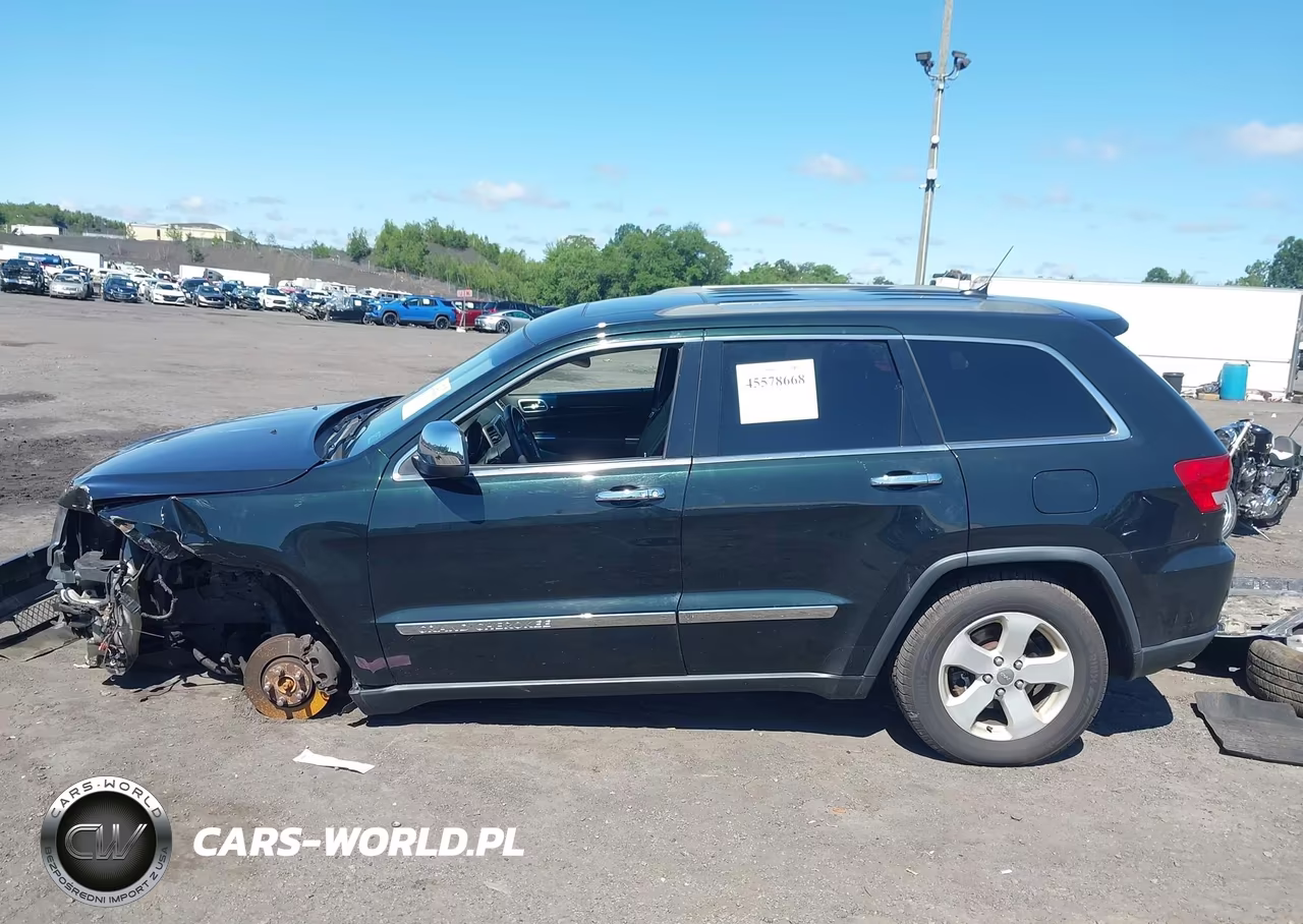 2013 Jeep Grand Cherokee Laredo VIN:1C4RJFAG0DC592393 - 14