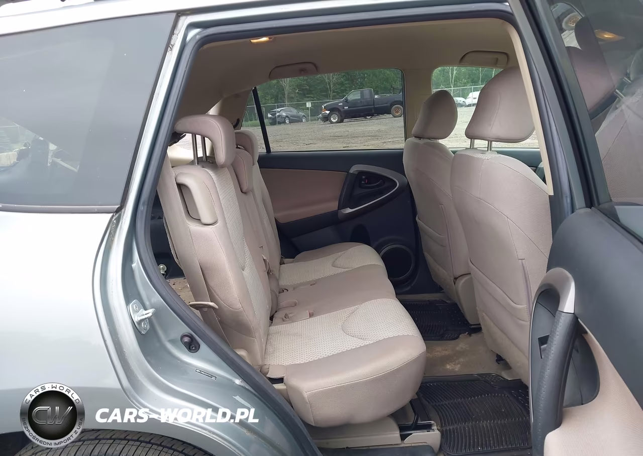 2007 Toyota Rav4 VIN:JTMBD33V975112461 - 8