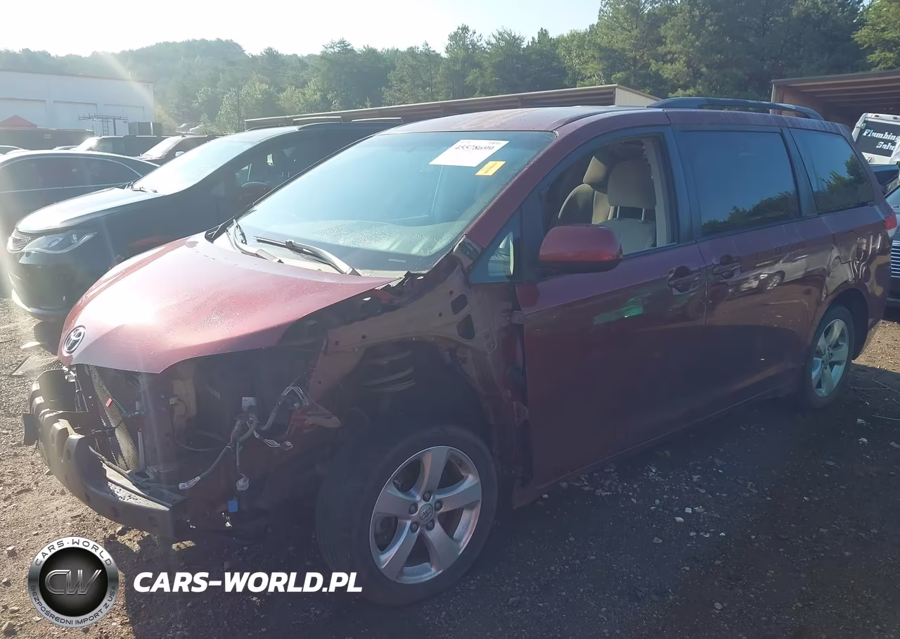 2014 Toyota Sienna Le V6 8 Passenger VIN:5TDKK3DC6ES423386 - 2