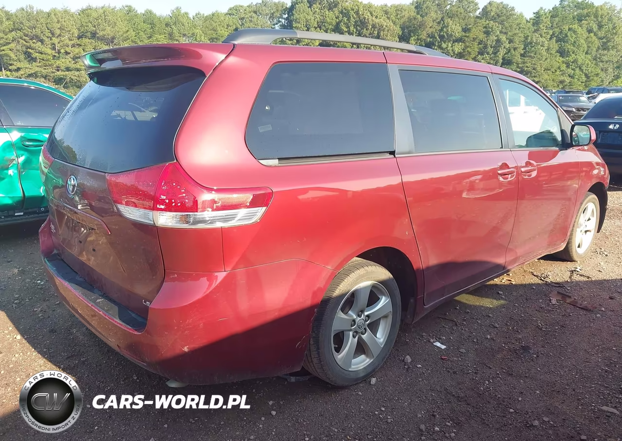 2014 Toyota Sienna Le V6 8 Passenger VIN:5TDKK3DC6ES423386 - 4