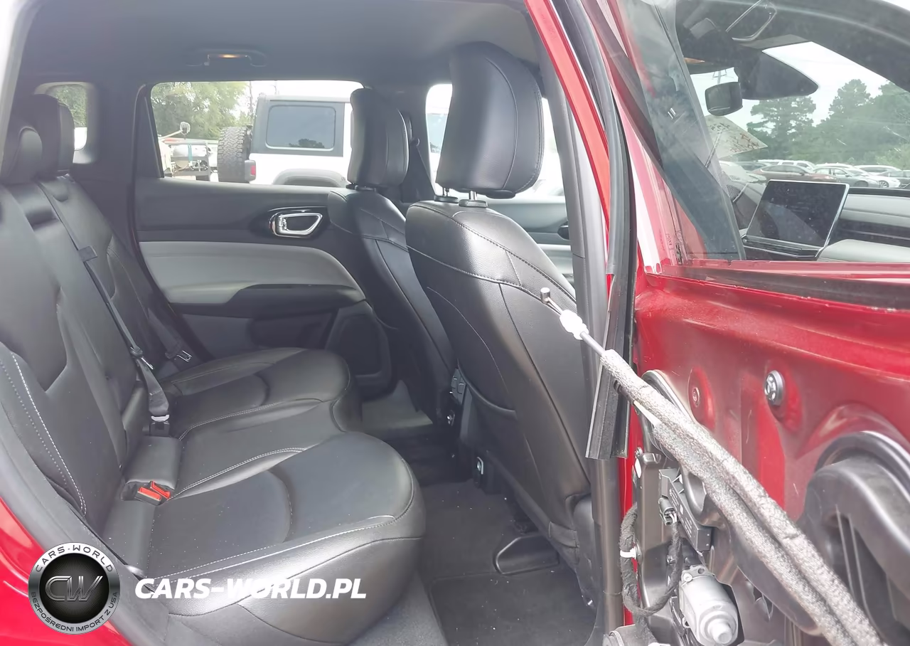 2025 Jeep Compass Limited 4X4 VIN:3C4NJDCN9ST511259 - 8
